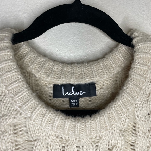 Lulus Long Sleeve Crew Neck Cable Knit Chunky Sweater - Picture 3 of 4